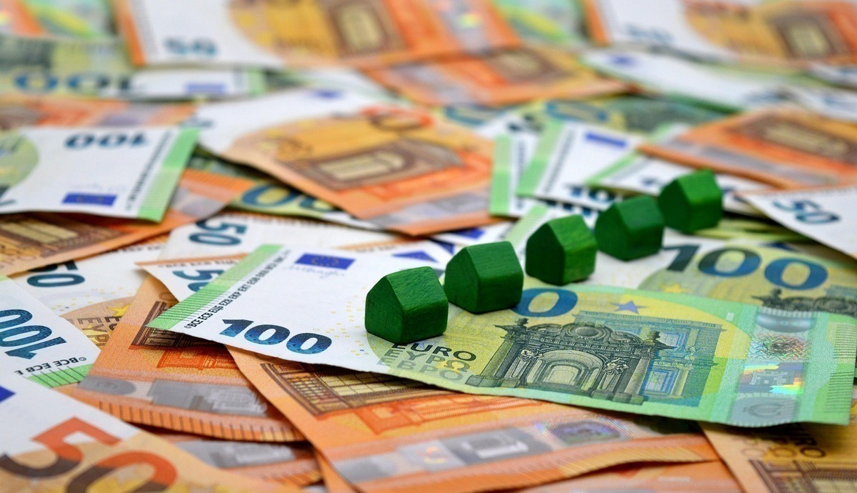 Finanzierung & Förderung in Bad Salzuflen: KfW-Förderung, Wohnbauförderung im Bundesland, Zinsentwicklung und Bankenvergleich. Alles Wichtige zur Immobilienfinanzierung im Überblick.